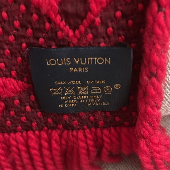 LV Logo Mania Scarf - Picture 3 of 6